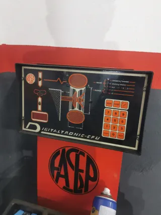 Kit Desmontadora + Equilibradora. Buen estado.