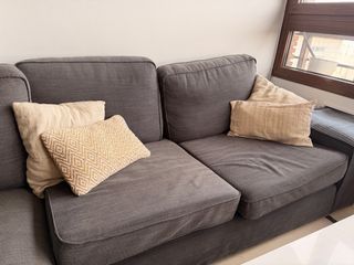 Sofá KIVIK 4 plazas con chaiselongue