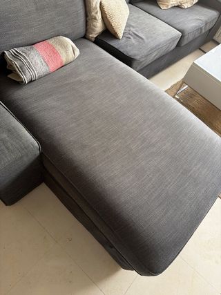 Sofá KIVIK 4 plazas con chaiselongue