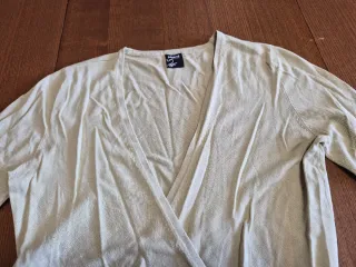 Maglia intrecciata verde