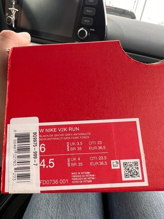 Zapatillas Nike V2K Run