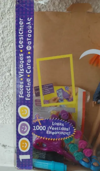 Bambola Mattel 1000 Looks Vestiti