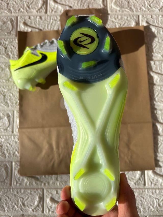 Botas de fútbol Nike Legend