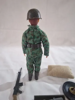 Madelman  Soldado con Accesorios