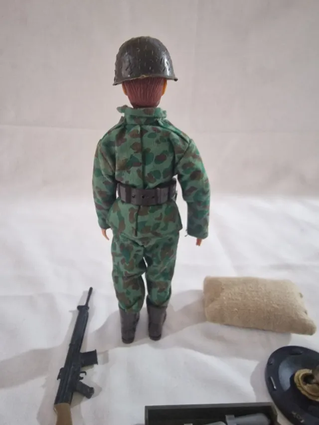 Madelman  Soldado con Accesorios