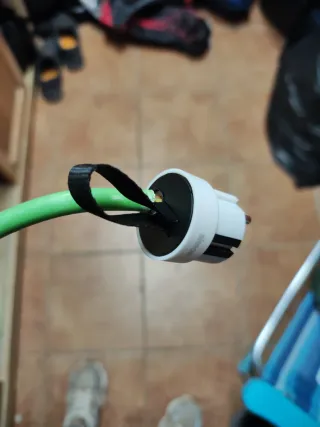 Cable de seguridad eléctrico verde