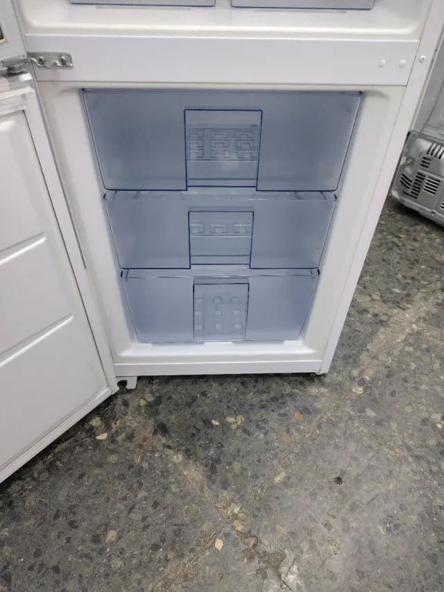 Nevera Panasonic Blanca. N406