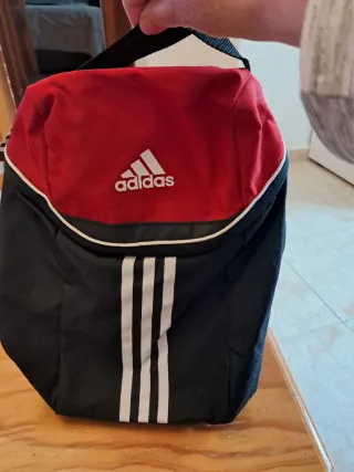 Bolsa zapatillero Adidas Roja y Negra