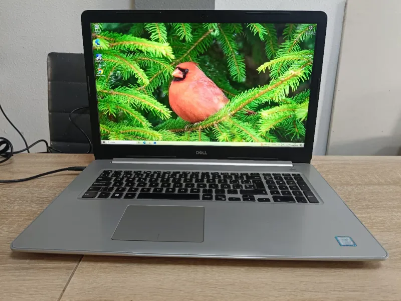 Dell Inspiron 17 i7