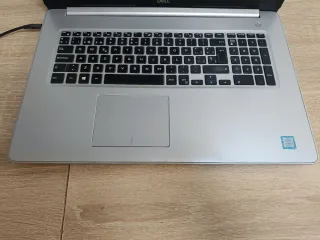 Dell Inspiron 17 i7