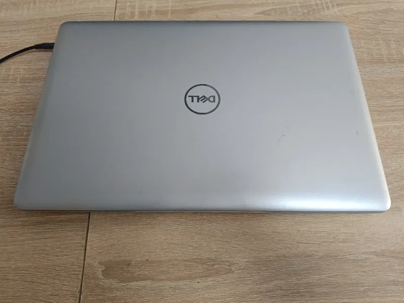 Dell Inspiron 17 i7 afbeelding 5