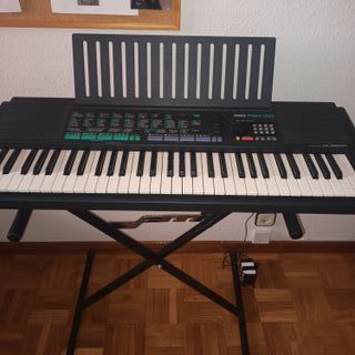 Teclado Yamaha PSR-150.