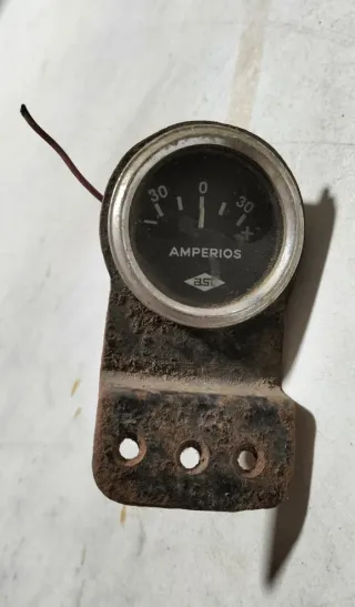Medidor Amperios AST. Antiguo.