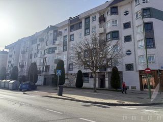 Local comercial en venta en AVE - Villimar en Burgos