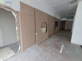 Local comercial en venta en Gamonal en Burgos