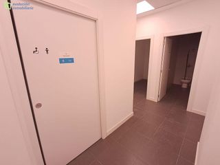 Local comercial en venta en Gamonal en Burgos