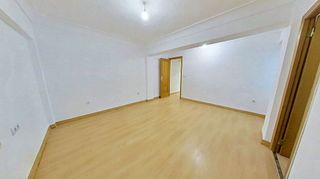 Piso en venta en Carolinas Altas en Alicante