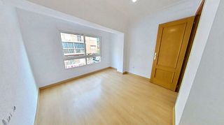 Piso en venta en Carolinas Altas en Alicante