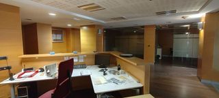 Oficina en venta en Azpilagaña en Pamplona