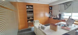 Oficina en venta en Azpilagaña en Pamplona