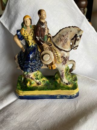 Figura flamenca, barro sevillano