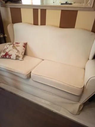 Sofá 3 plazas +dos descalzadoras antiguas d regalo