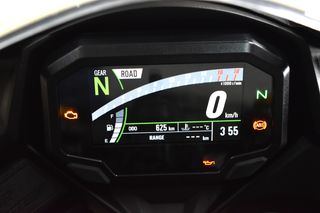 Kawasaki Ninja ZX4R Negra