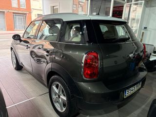 MINI Countryman 2011
