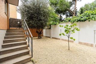 Chalet en alquiler en Peñagrande en Madrid
