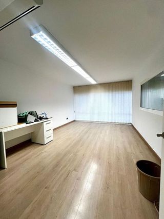 Oficina en alquiler en Joc de la Bola - Camps d'Esports - Ciutat Jardí - Montcada en Lleida