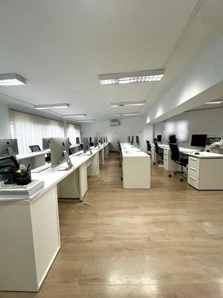 Oficina en alquiler en Joc de la Bola - Camps d'Esports - Ciutat Jardí - Montcada en Lleida