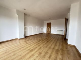 Piso en venta en Eixample Sud – Migdia en Girona