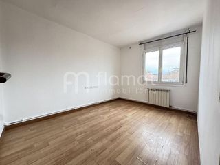 Piso en venta en Eixample Sud – Migdia en Girona