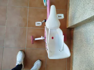 Bici infantil niña Minnie Mouse rosa paseo