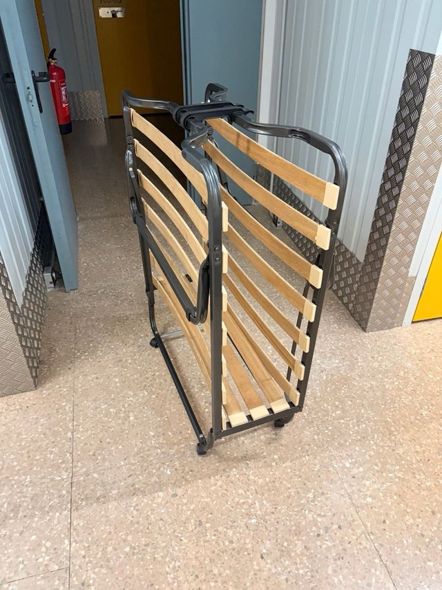 Somier de madera y metal