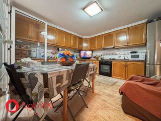 Casa adosada en venta en Avda. Alemania - Italia en Villarreal