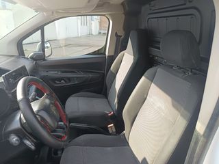 CITROEN  BERLINGO 2019 CON BACA Y GANCHO