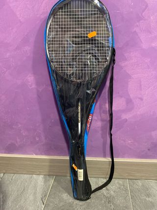 Raqueta de bádminton con funda