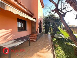 Chalet en venta en Madrigal en Villarreal