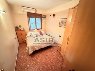 Casa adosada en venta en L'Alquenència en Alzira