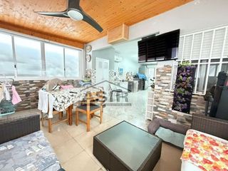 Casa adosada en venta en L'Alquenència en Alzira