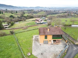 Casa en venta en Viella-Granda-Meres en Siero