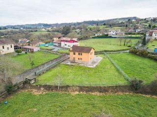 Casa en venta en Viella-Granda-Meres en Siero