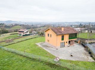 Casa en venta en Viella-Granda-Meres en Siero