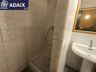 Local comercial en alquiler en Monte Alto - Zalaeta - Atocha en Coruña (A)