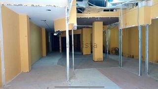 Local comercial en alquiler en Perchel Norte - La Trinidad en Málaga