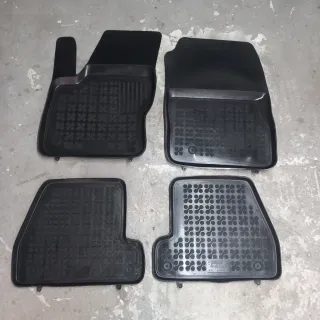 Alfombrillas Ford Focus MK3 Goma Negras