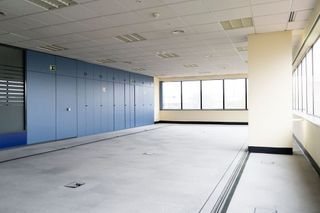 Oficina en alquiler en Parque Alcosa - Jardines del Edén en Sevilla