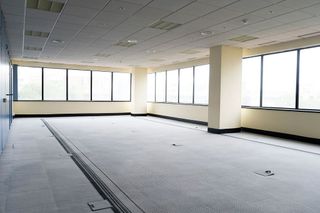 Oficina en alquiler en Parque Alcosa - Jardines del Edén en Sevilla