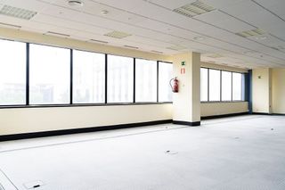 Oficina en alquiler en Parque Alcosa - Jardines del Edén en Sevilla